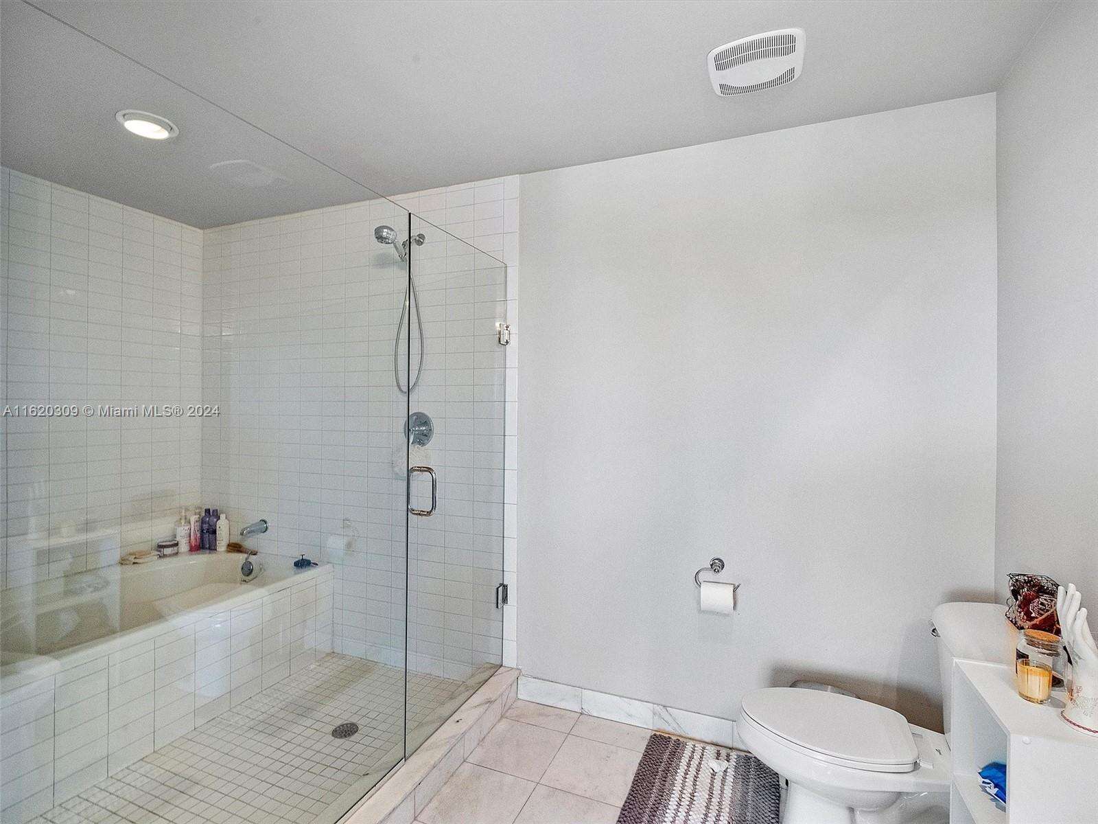 Marina blue Unit #309 | Picture 16