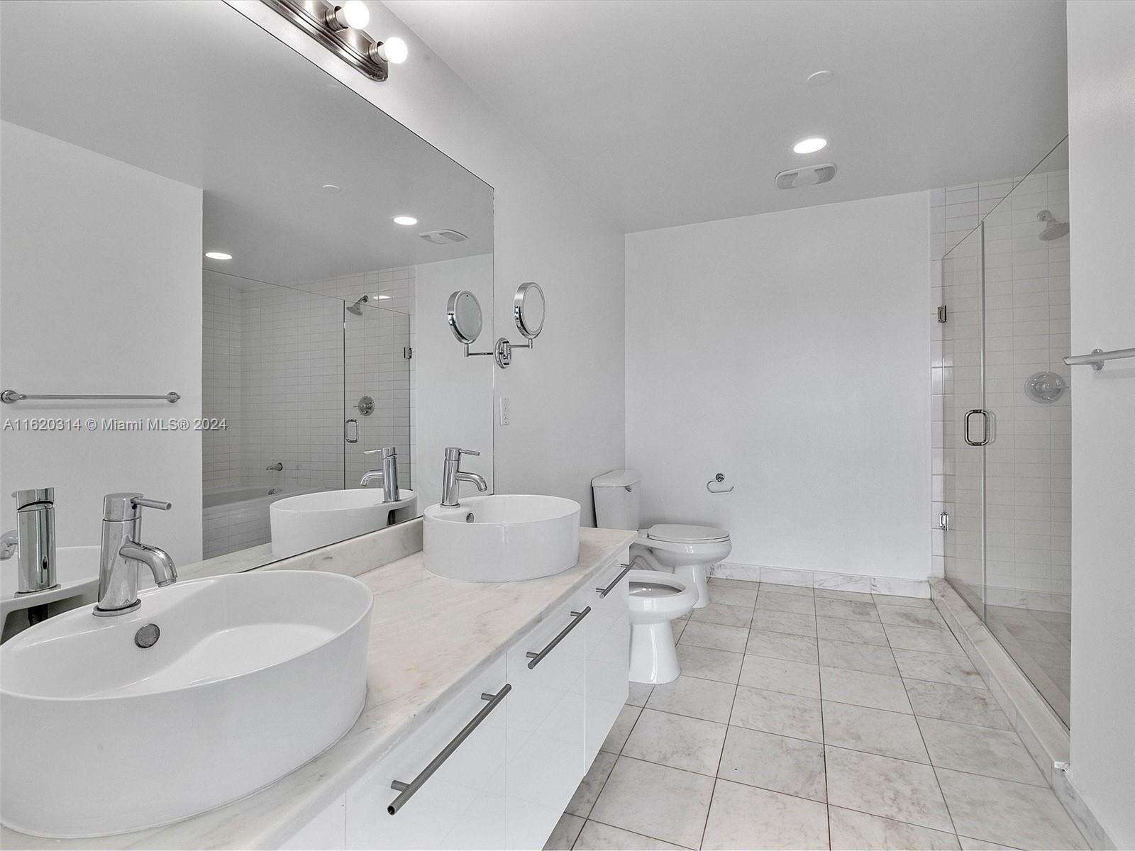 Marina blue Unit #612 | Picture 21