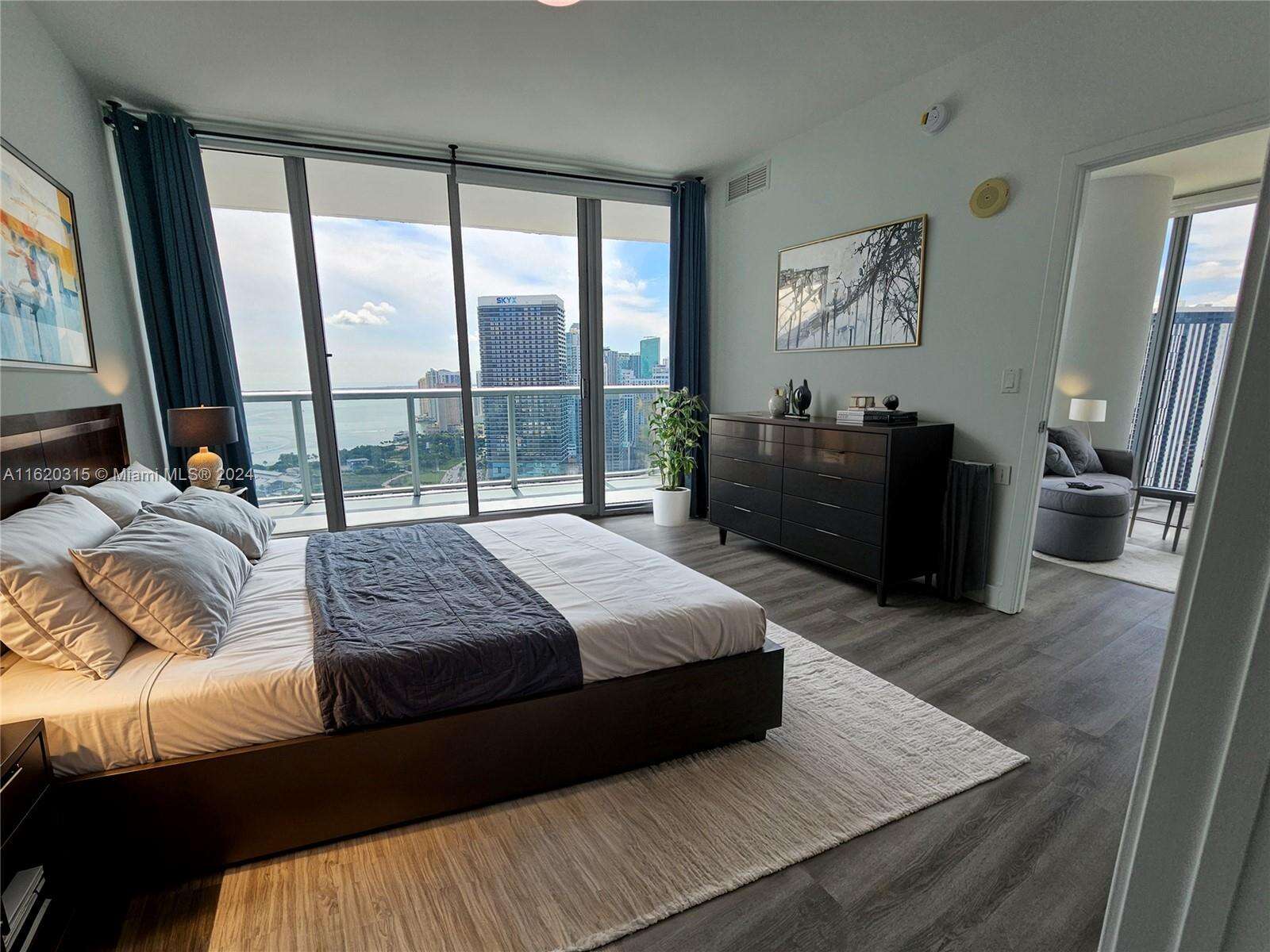 Marina blue Unit #4001 | Picture 8