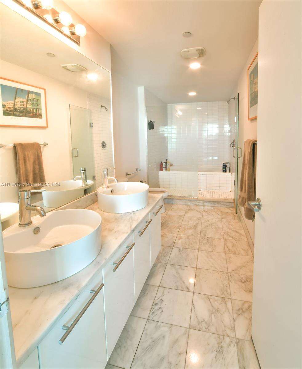 Marina blue Unit #2511 | Picture 8