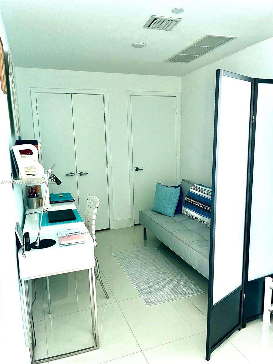 Marina blue Unit #4306 | Picture 37