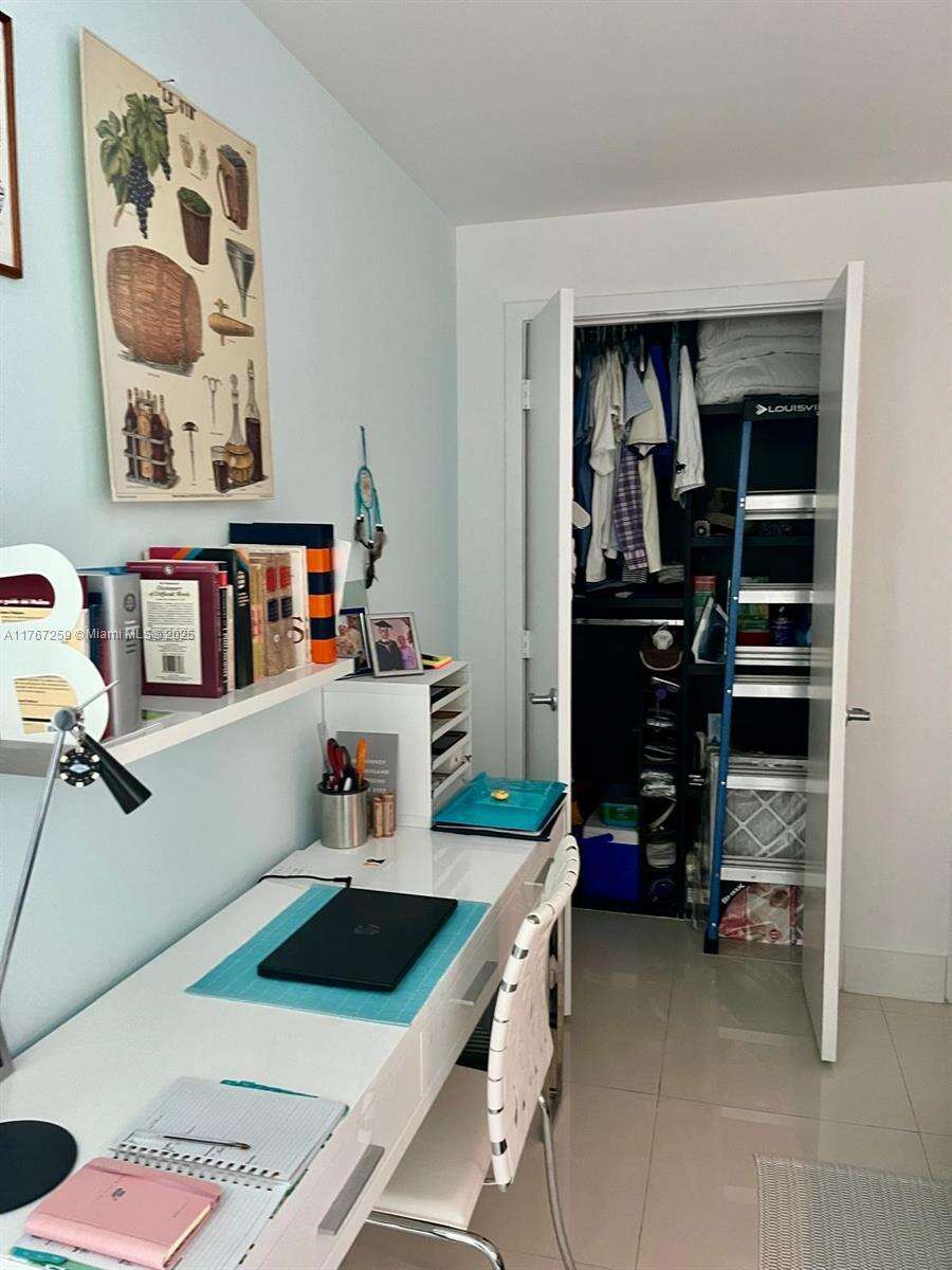 Marina blue Unit #4306 | Picture 40