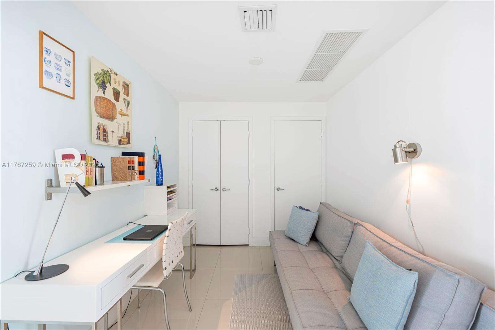 Marina blue Unit #4306 | Picture 9