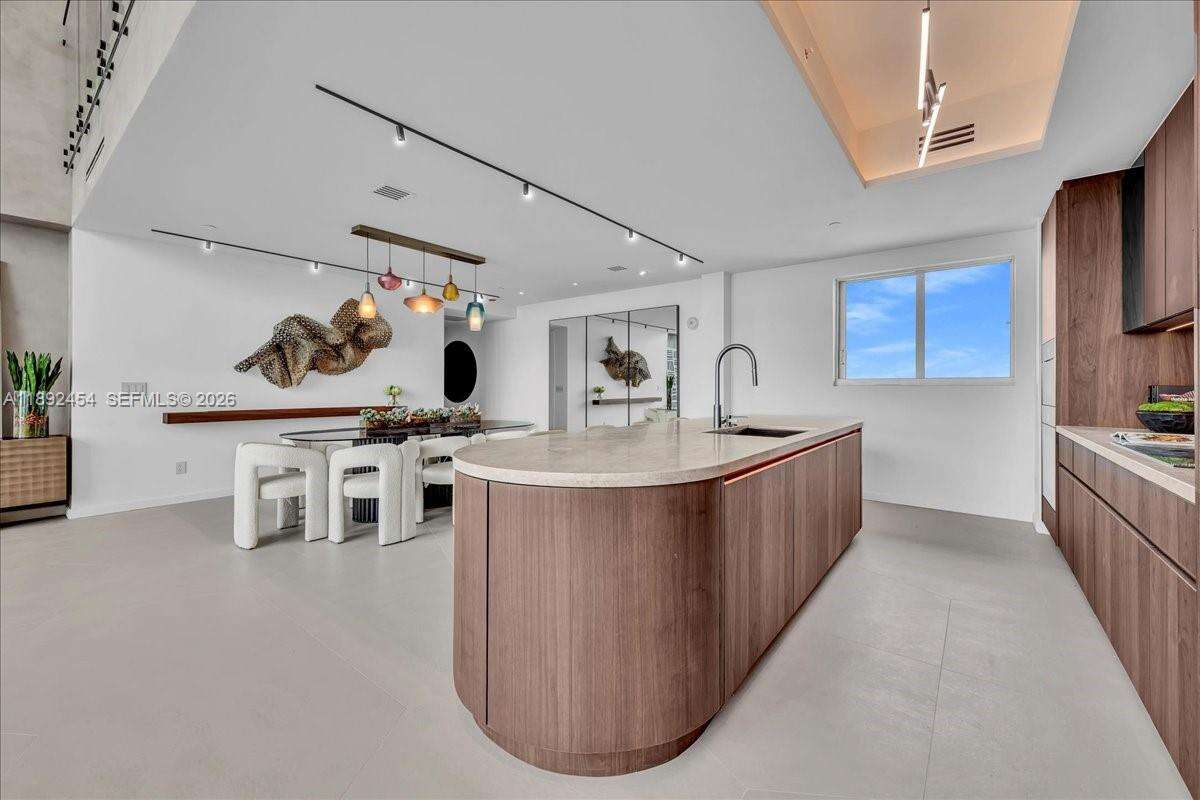 Marina blue Unit #PH-5704 | Picture 17