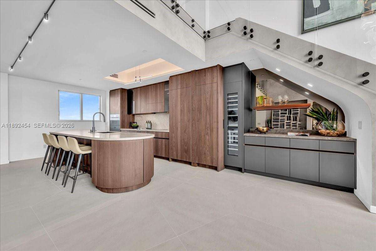 Marina blue Unit #PH-5704 | Picture 18