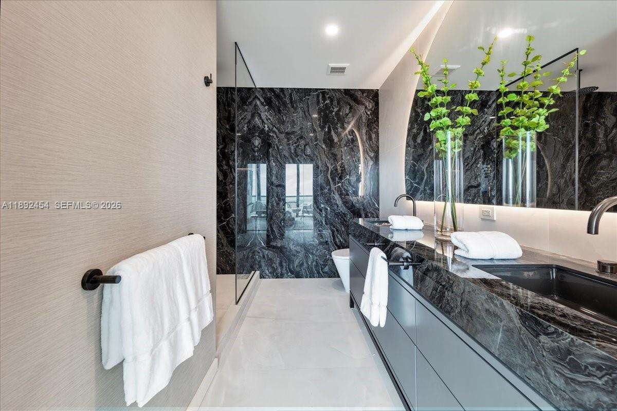 Marina blue Unit #PH-5704 | Picture 31