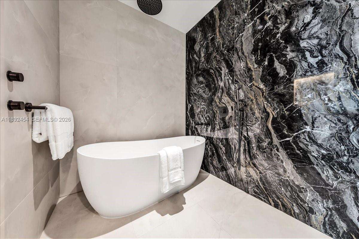 Marina blue Unit #PH-5704 | Picture 32