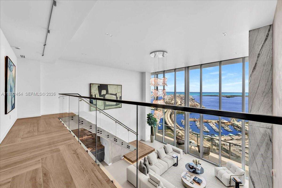 Marina blue Unit #PH-5704 | Picture 35