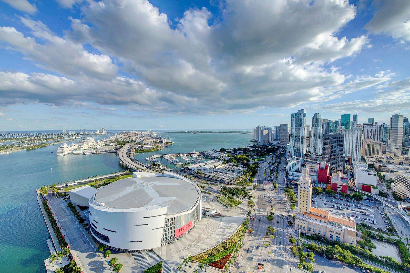 Marina blue Unit #4007 | Picture 15