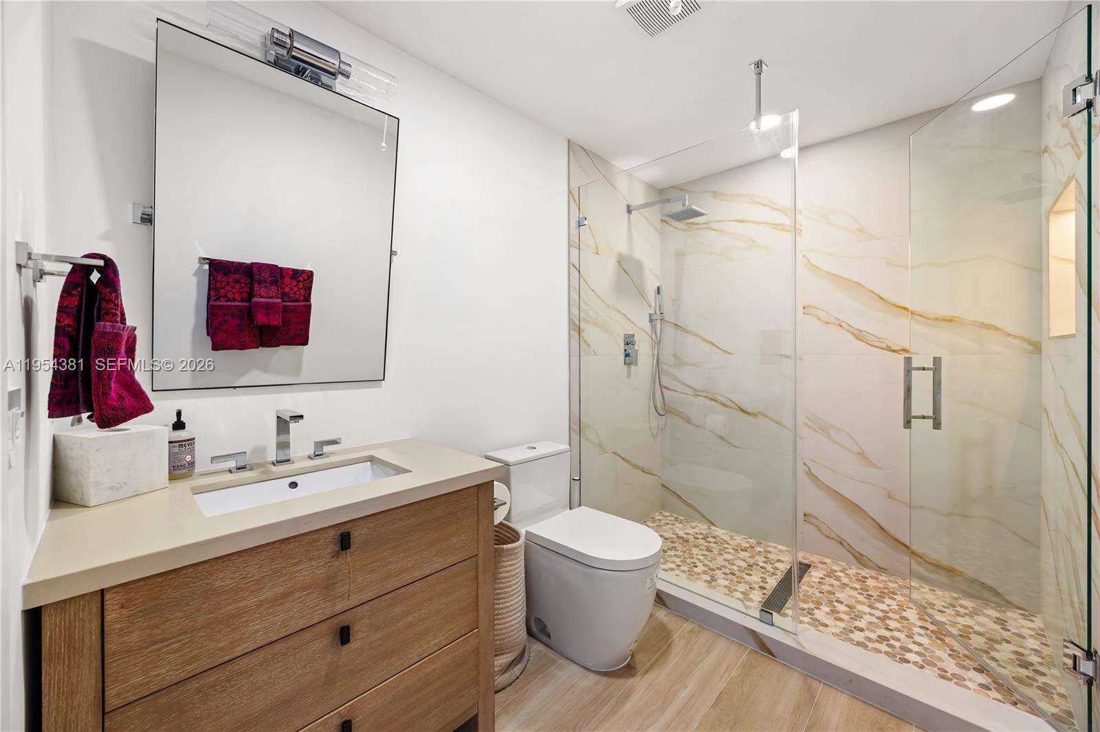 Marina blue Unit #2009 | Picture 9