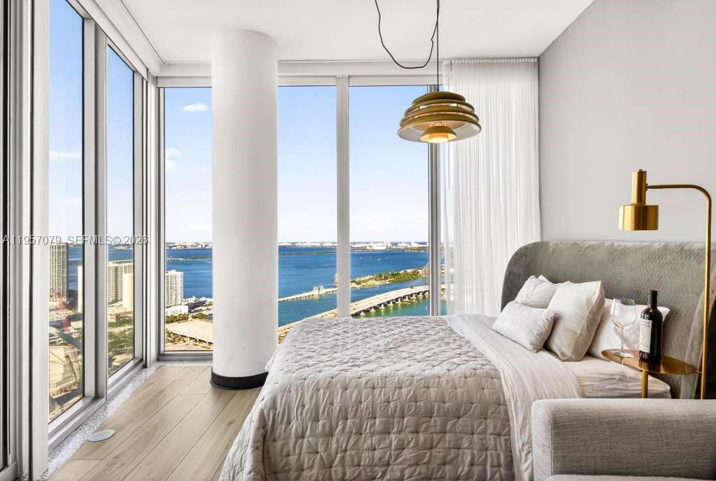 Marina blue Unit #5508 | Picture 12