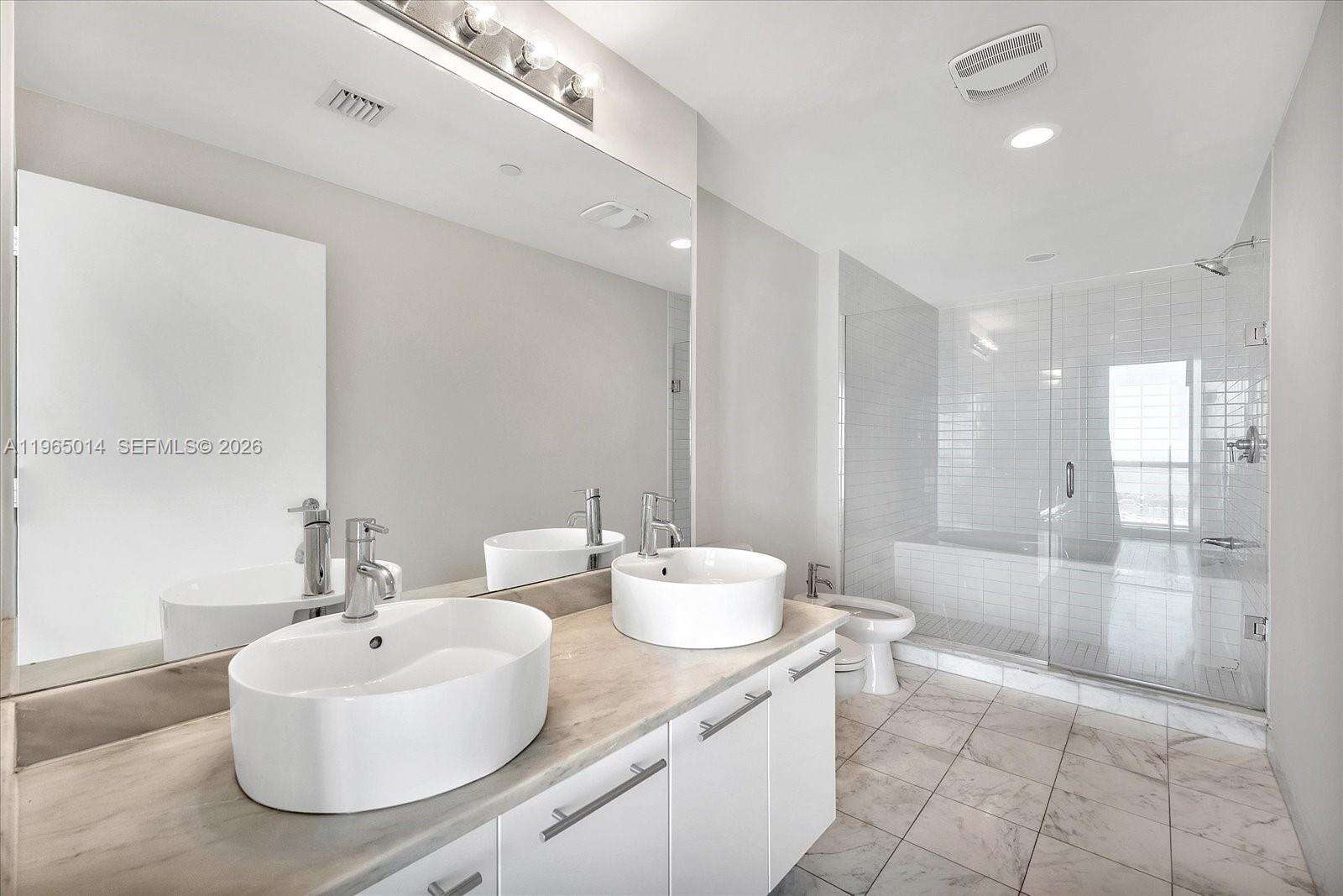 Marina blue Unit #3111 | Picture 11