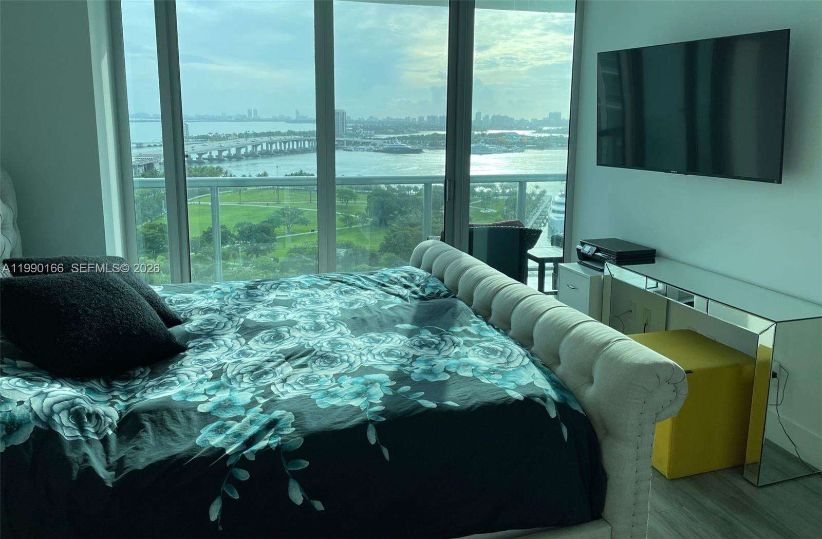 Marina blue Unit #1810 | Picture 1