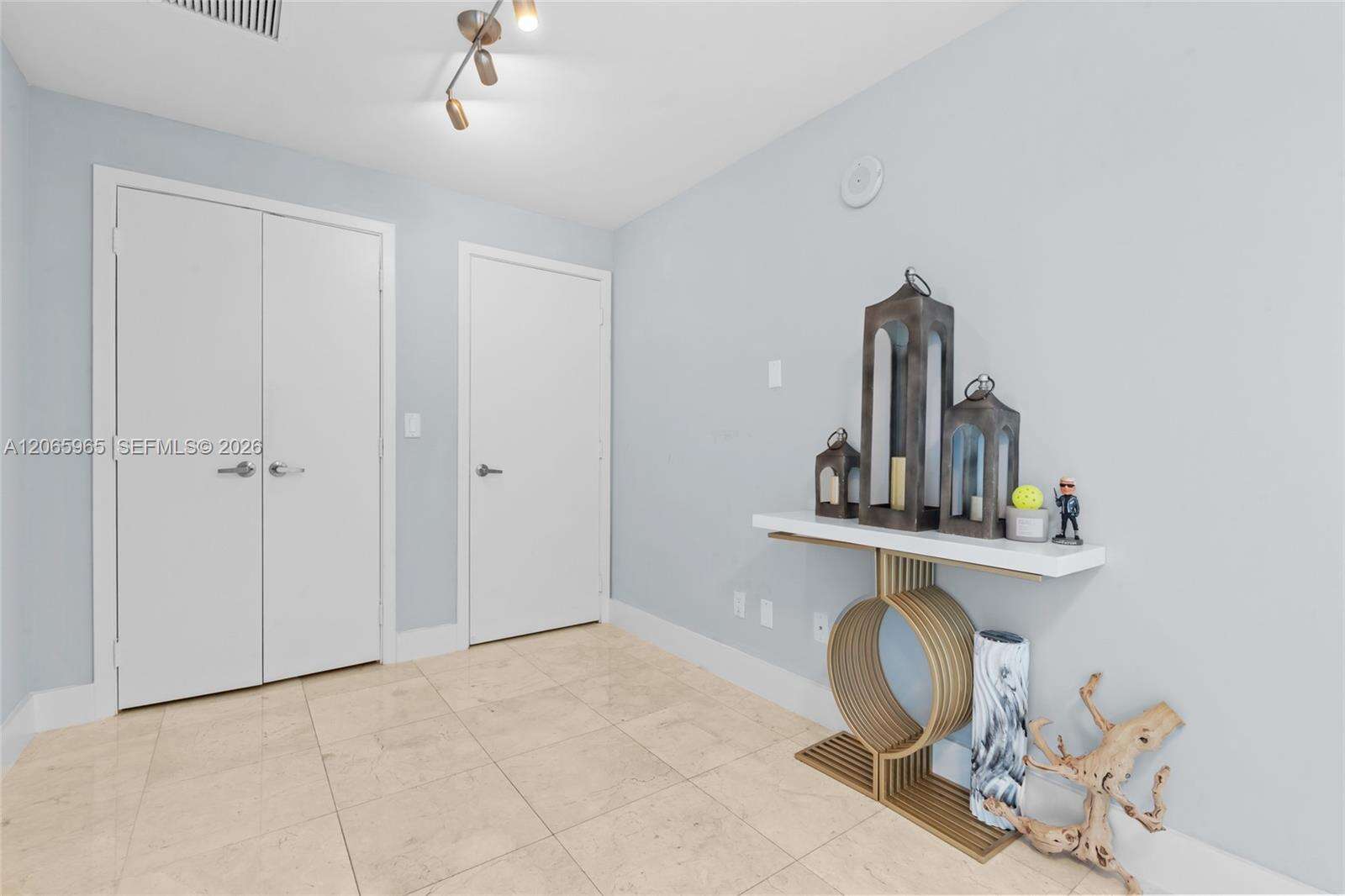 Marina blue Unit #4203 | Picture 8