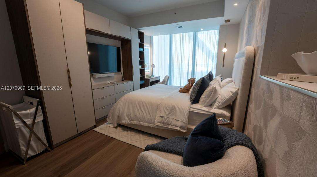Marina blue Unit #1509 | Picture 60