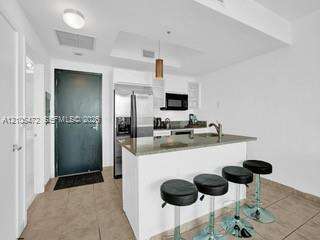 Marina blue Unit #811 | Picture 12