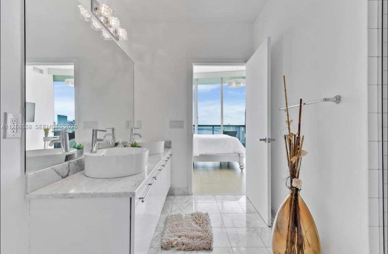 Marina blue Unit #4701 | Picture 36