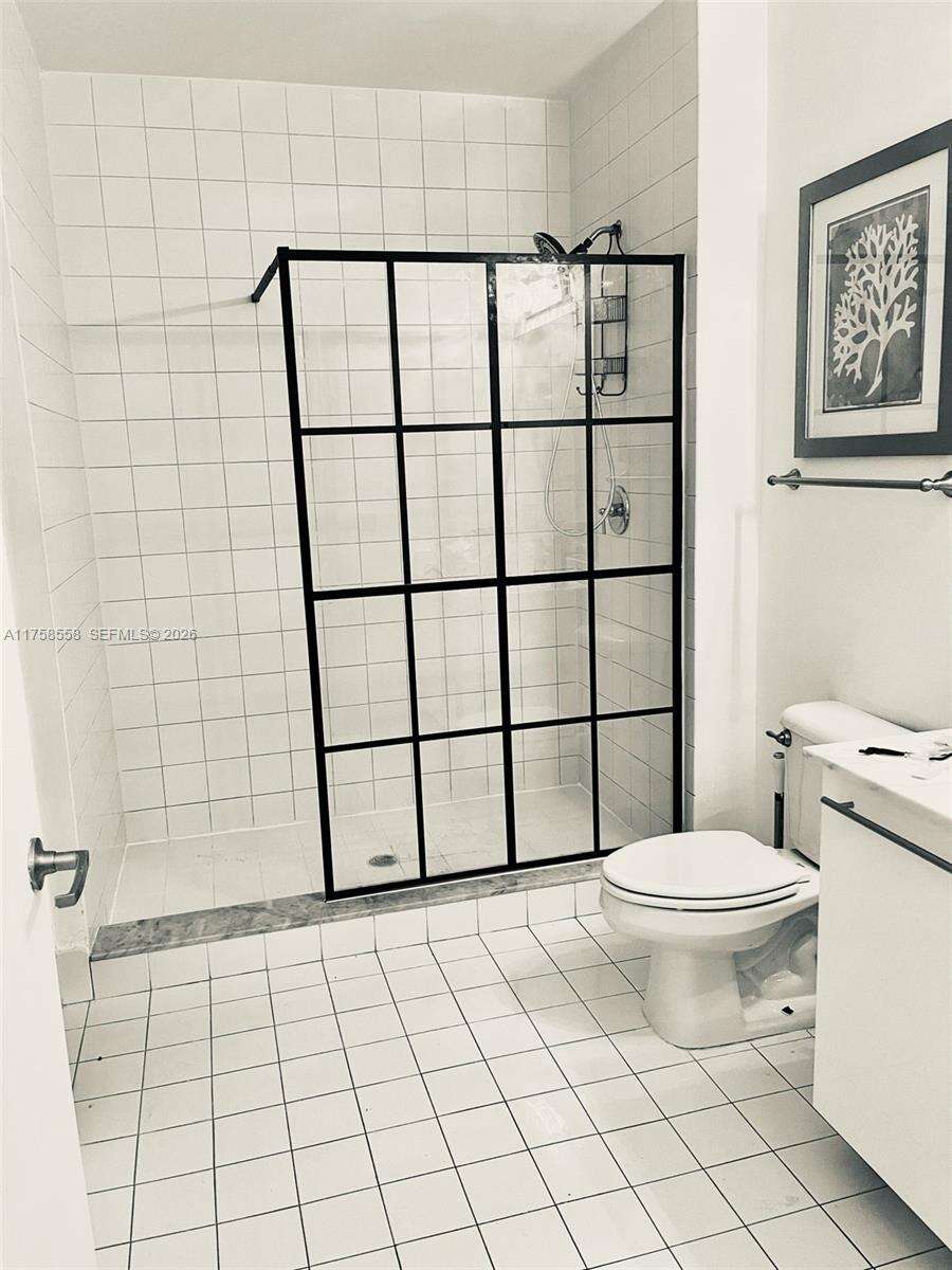 Marina blue Unit #4701 | Picture 45