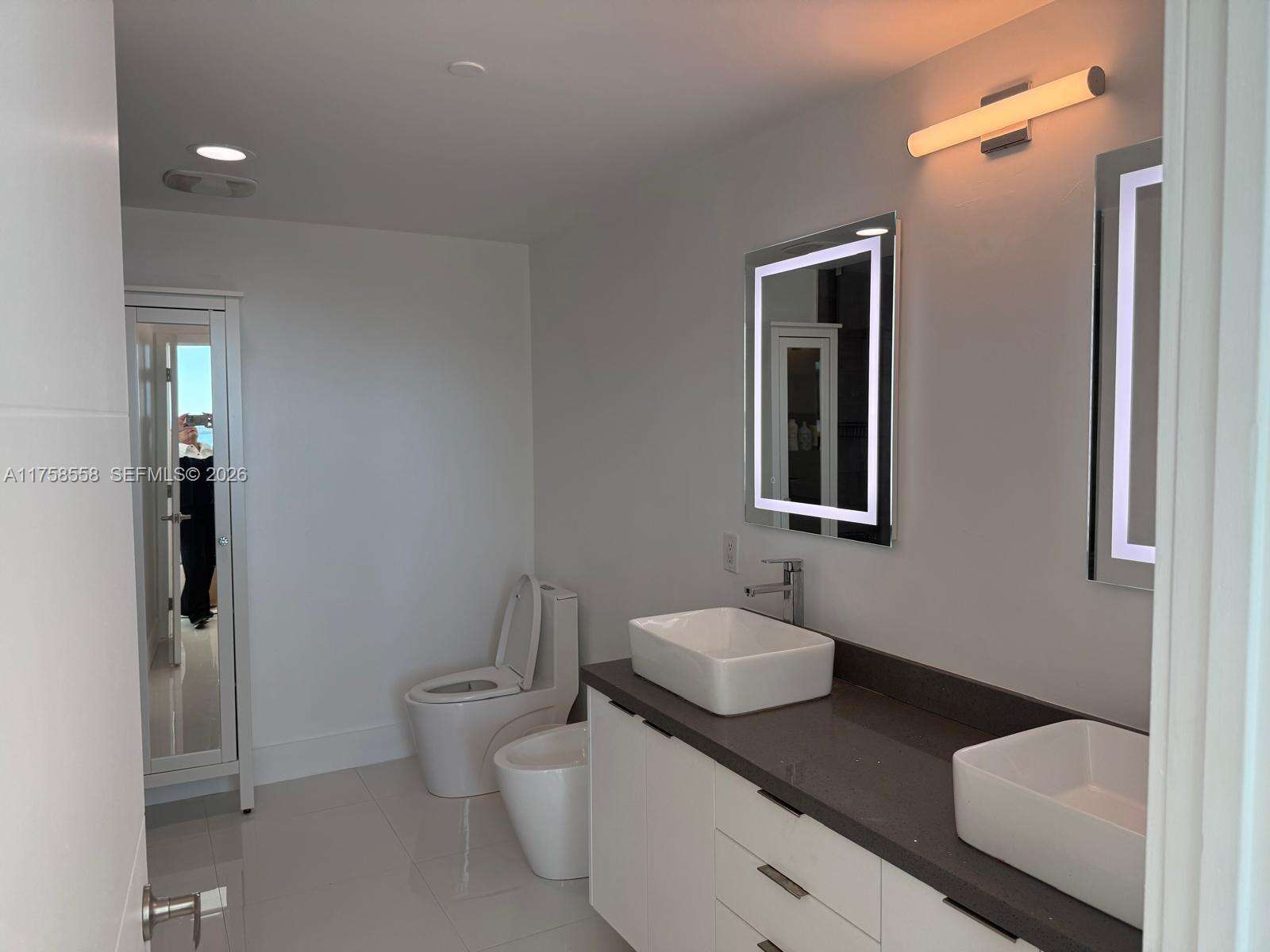 Marina blue Unit #4701 | Picture 9