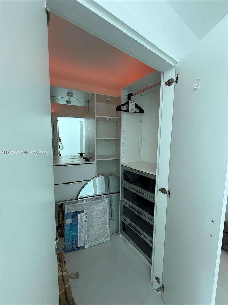 Marina blue Unit #4701 | Picture 88