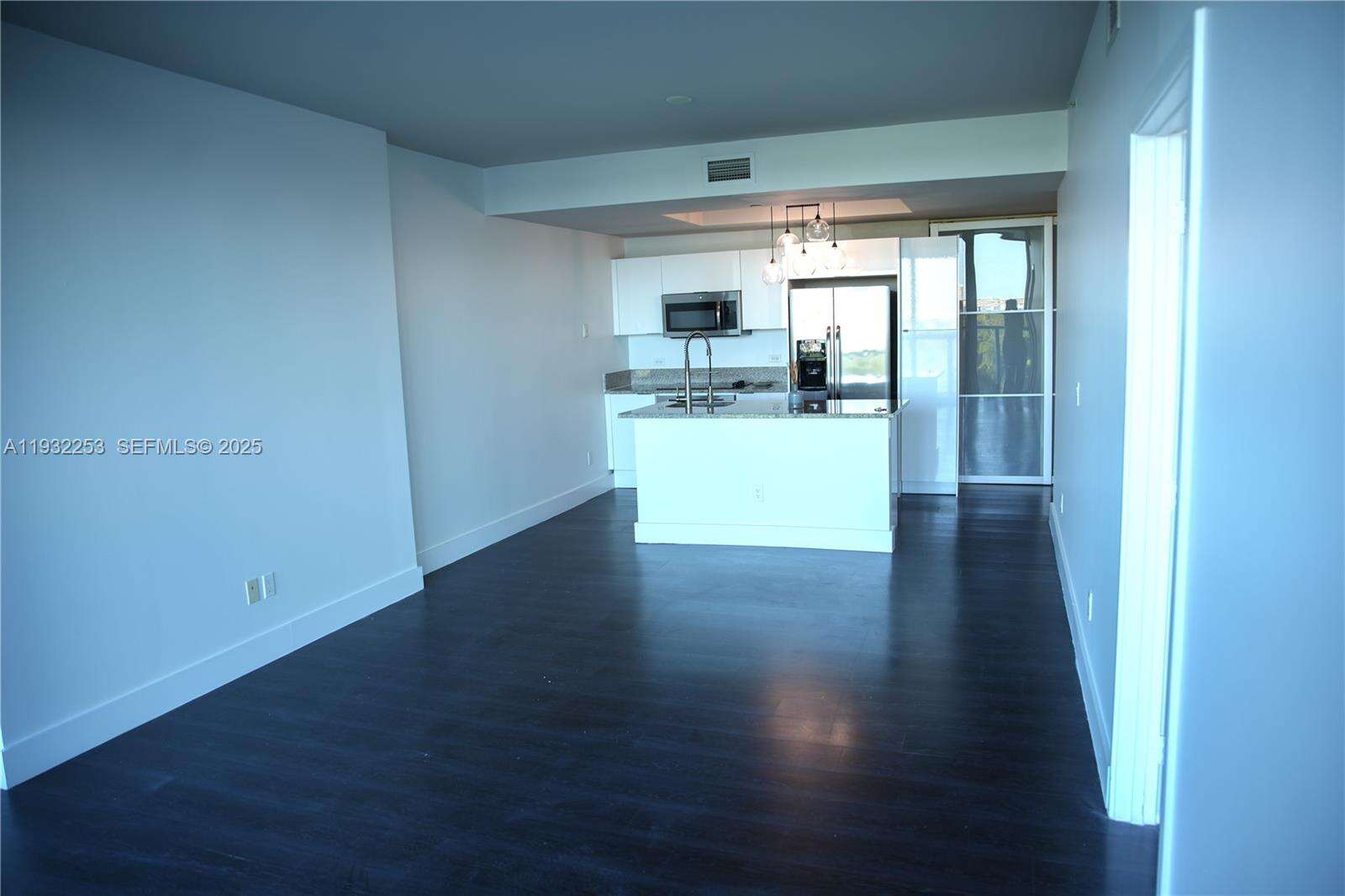 Marina blue Unit #609 | Picture 27