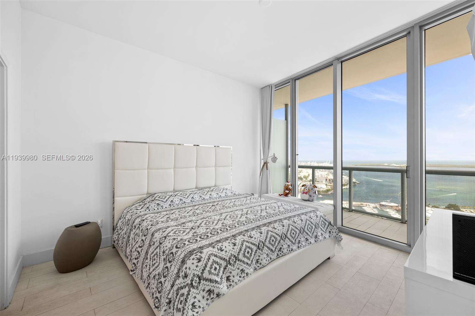 Marina blue Unit #5002 | Picture 15