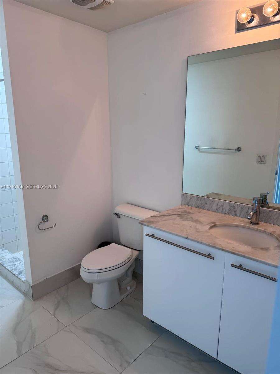 Marina blue Unit #906 | Picture 16