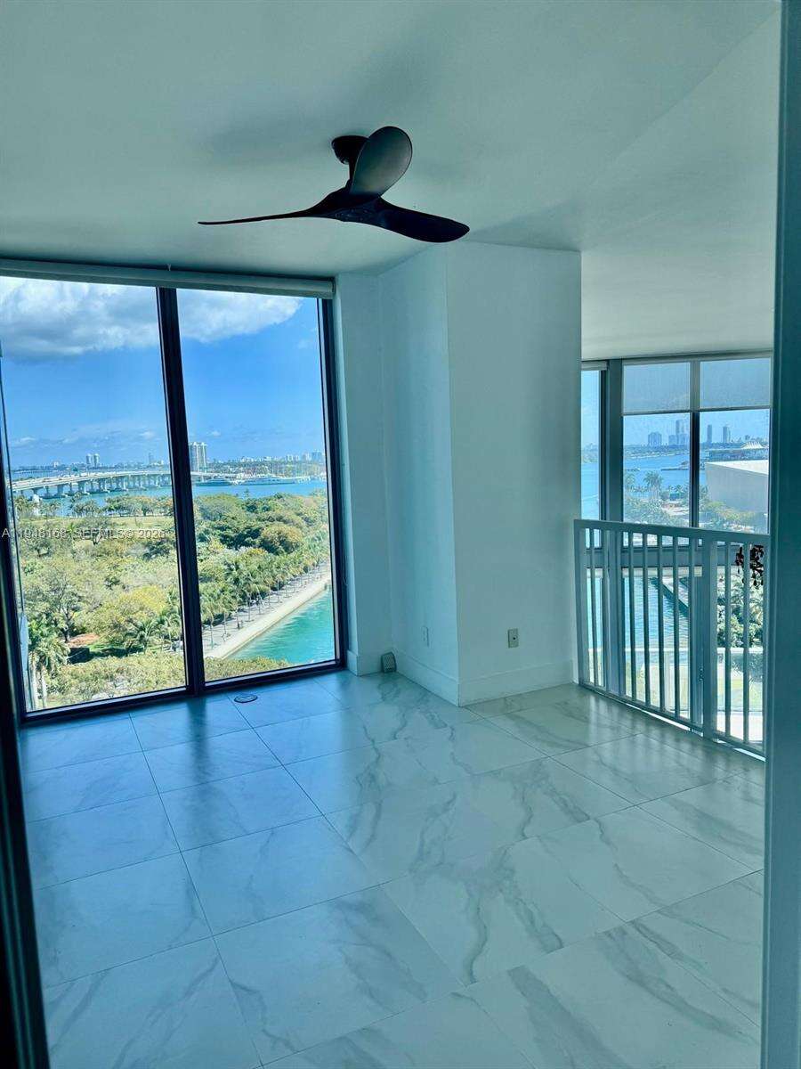 Marina blue Unit #906 | Picture 8