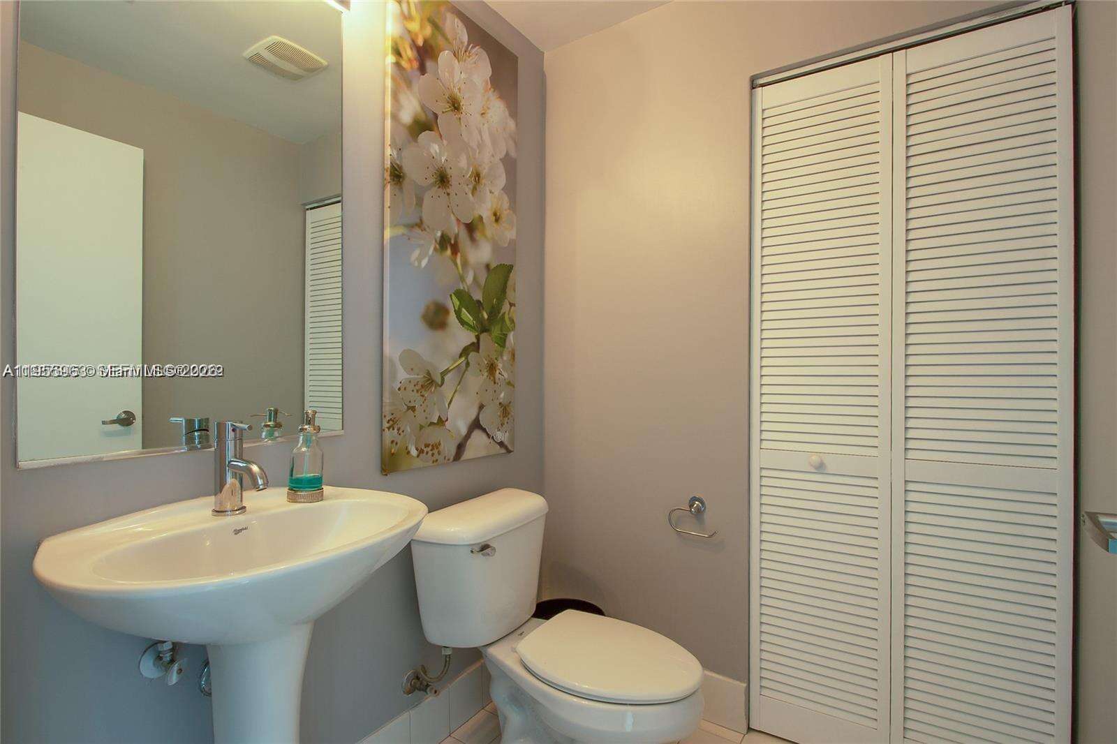 Marina blue Unit #2006 | Picture 19