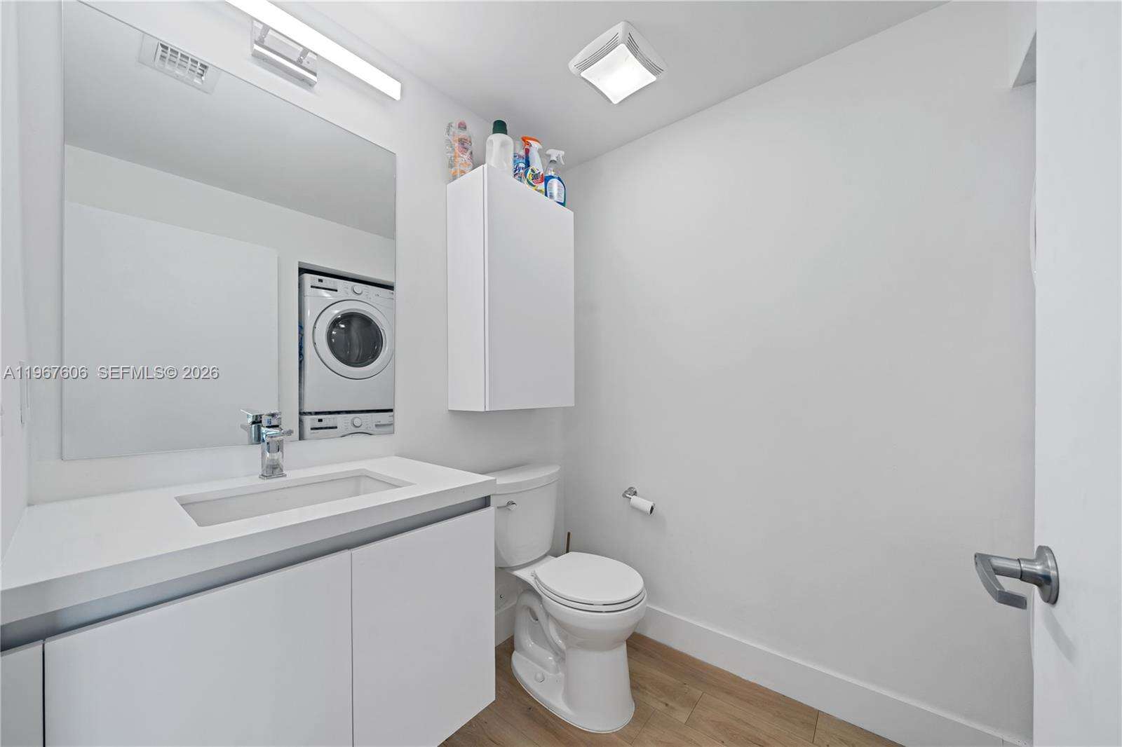 Marina blue Unit #910 | Picture 8