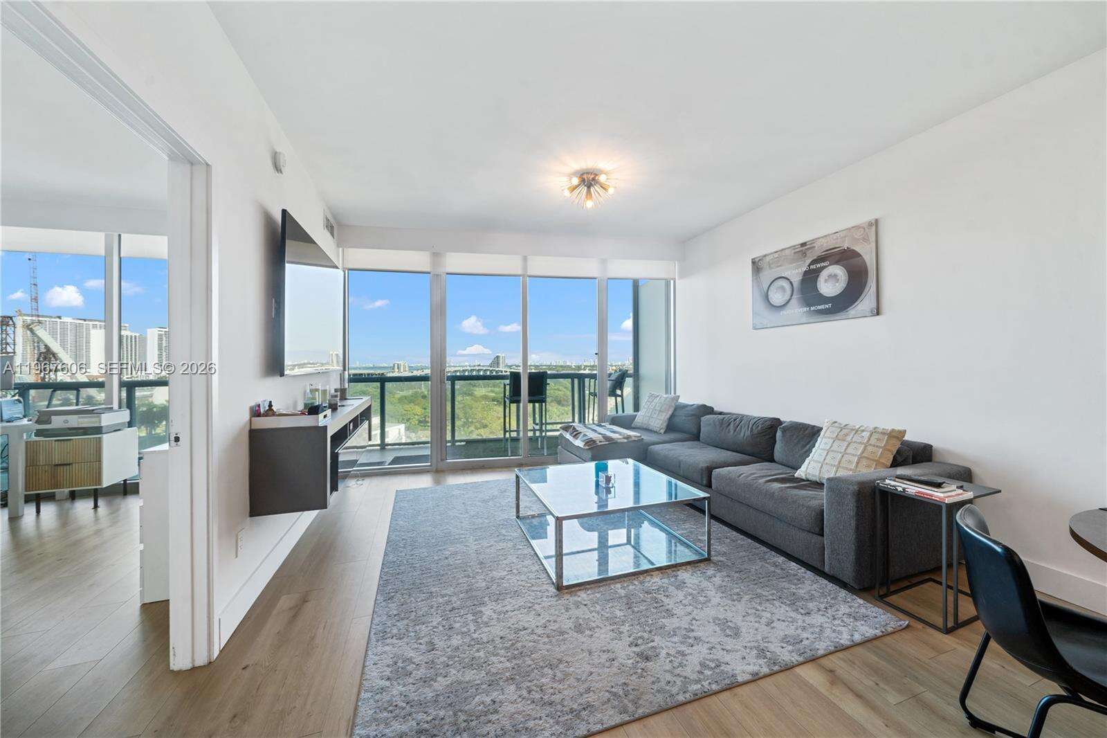 Marina blue Unit #910 | Picture 9