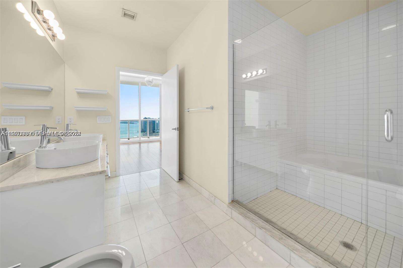 Marina blue Unit #4503 | Picture 12