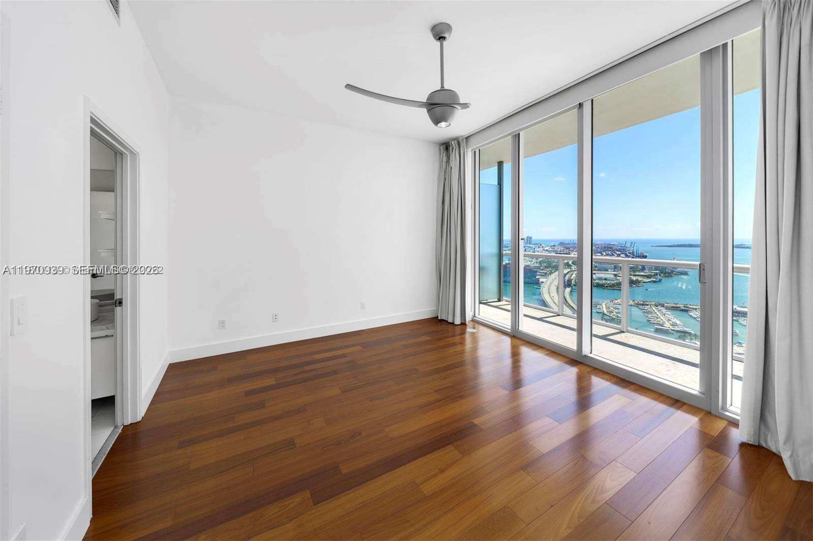 Marina blue Unit #4503 | Picture 4