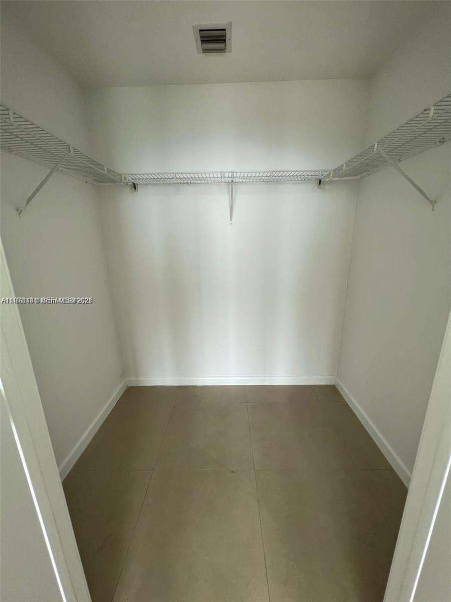 Marina blue Unit #3205 | Picture 12