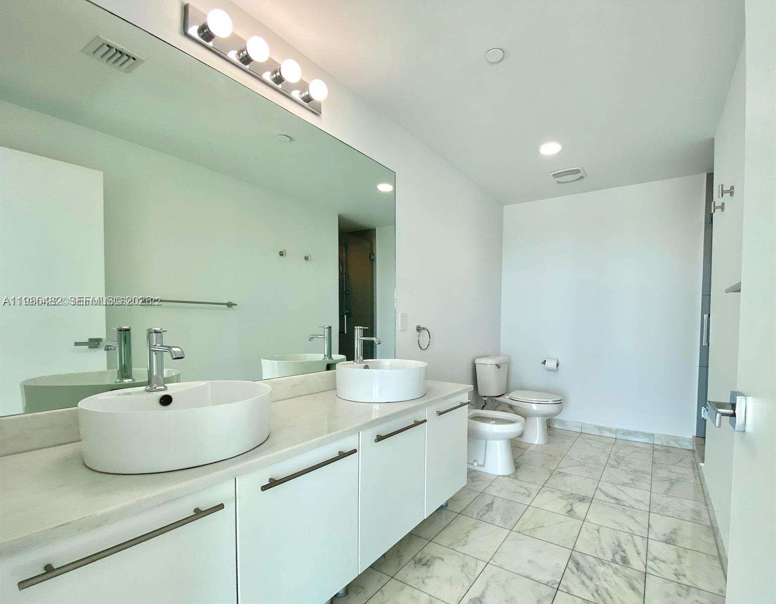 Marina blue Unit #3106 | Picture 11