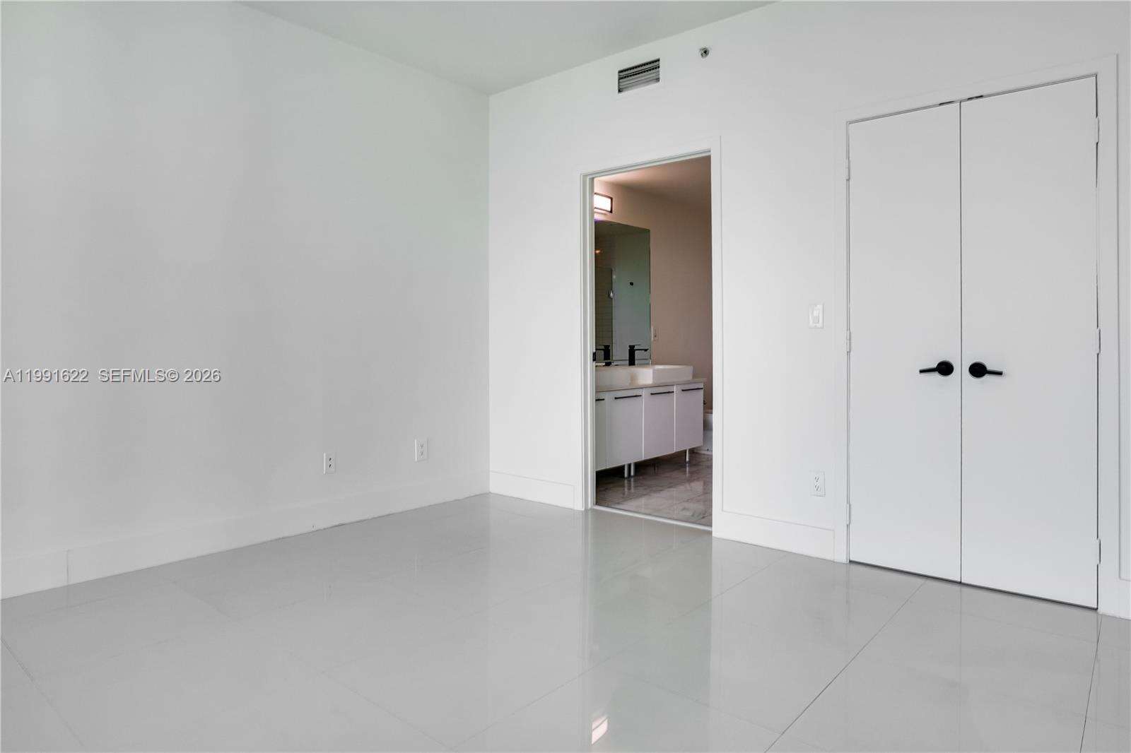 Marina blue Unit #3112 | Picture 18