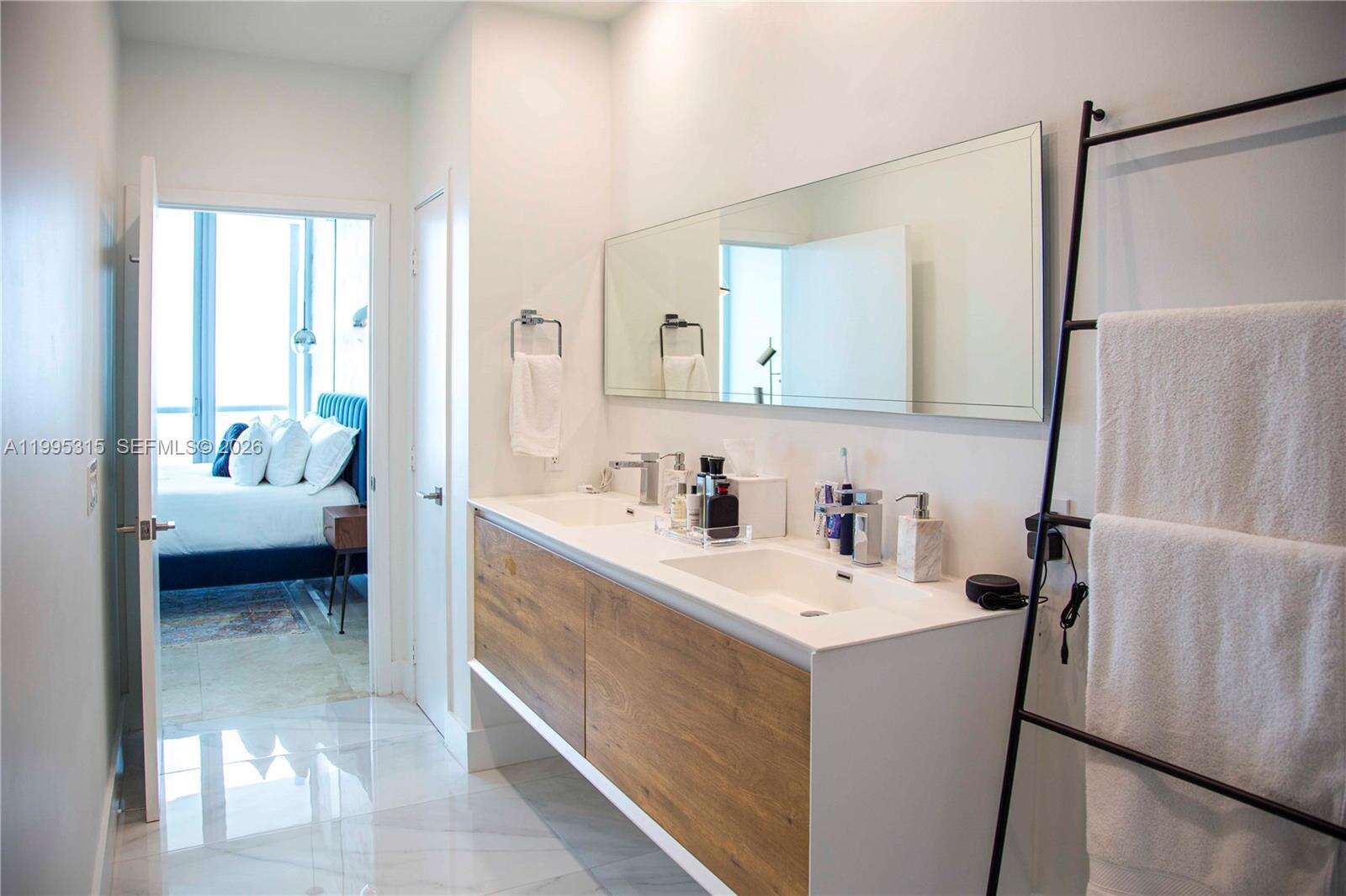 Marina blue Unit #5207 | Picture 8