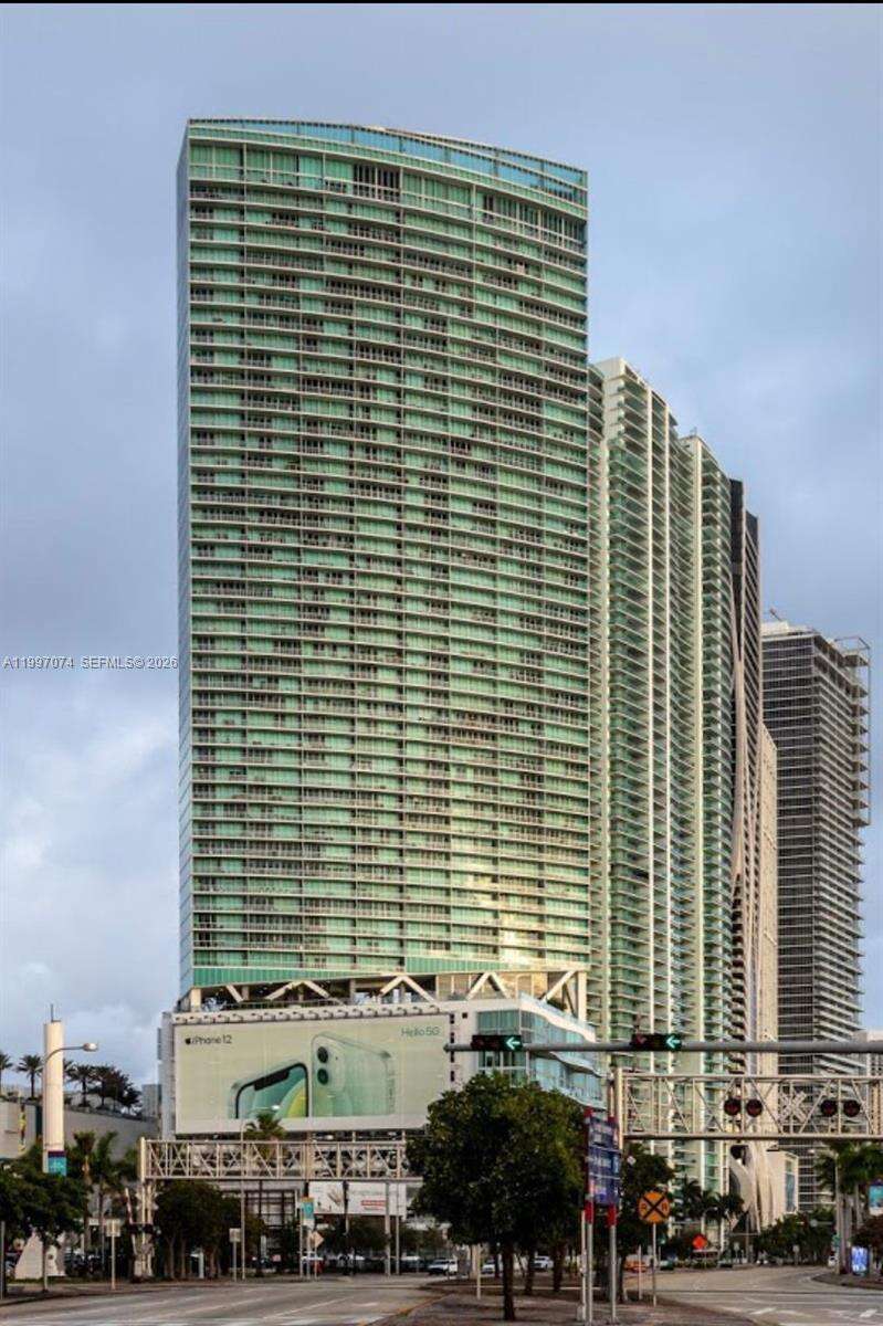 Marina blue Unit #1810 | Picture 3