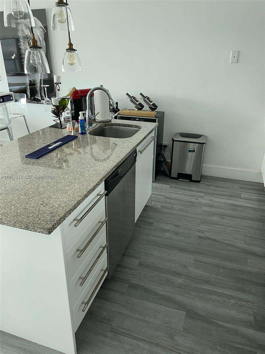 Marina blue Unit #1810 | Picture 21