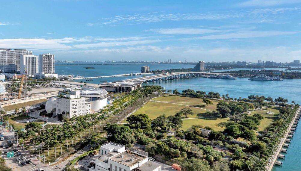 Marina blue Unit #1810 | Picture 7