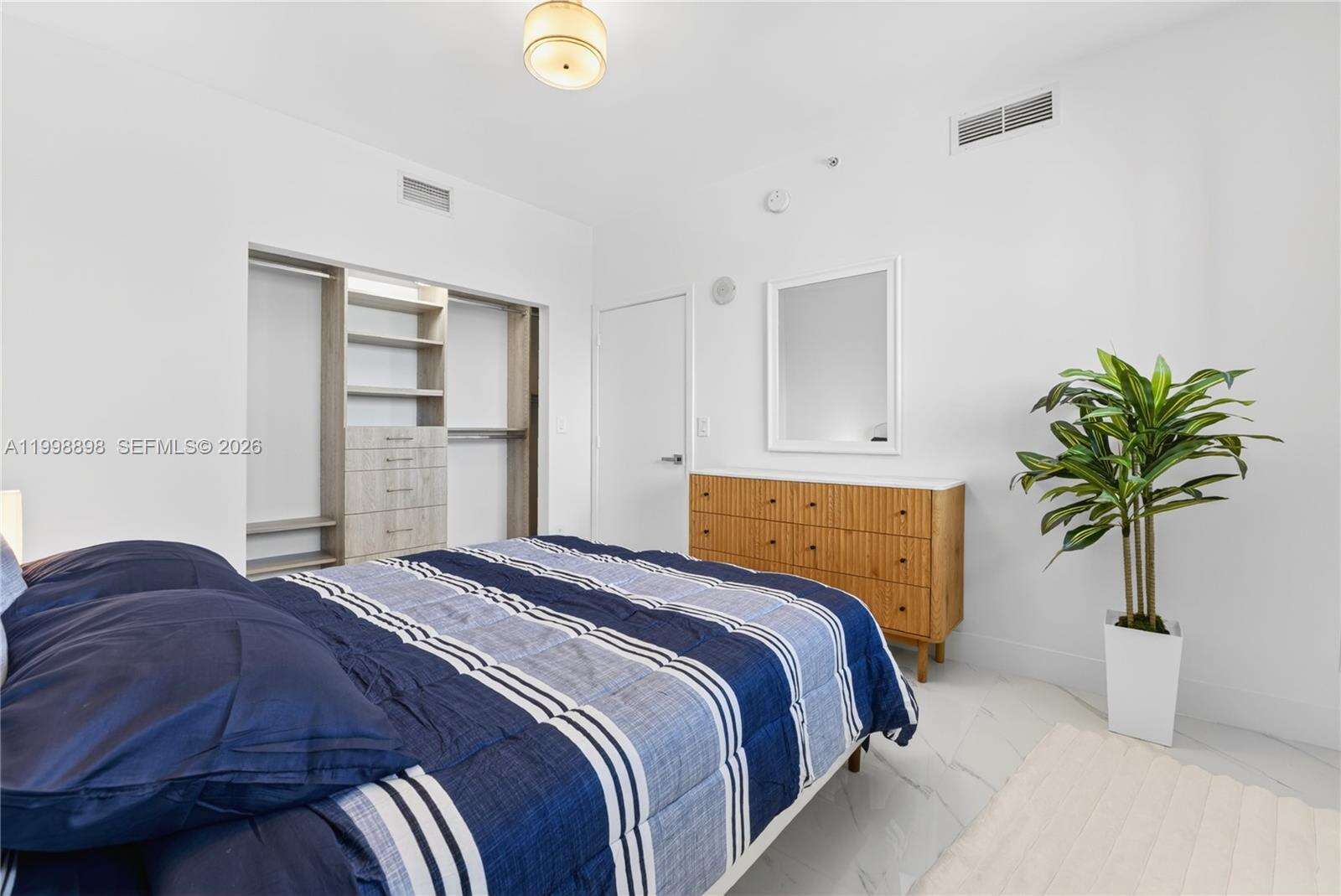 Marina blue Unit #2404 | Picture 15