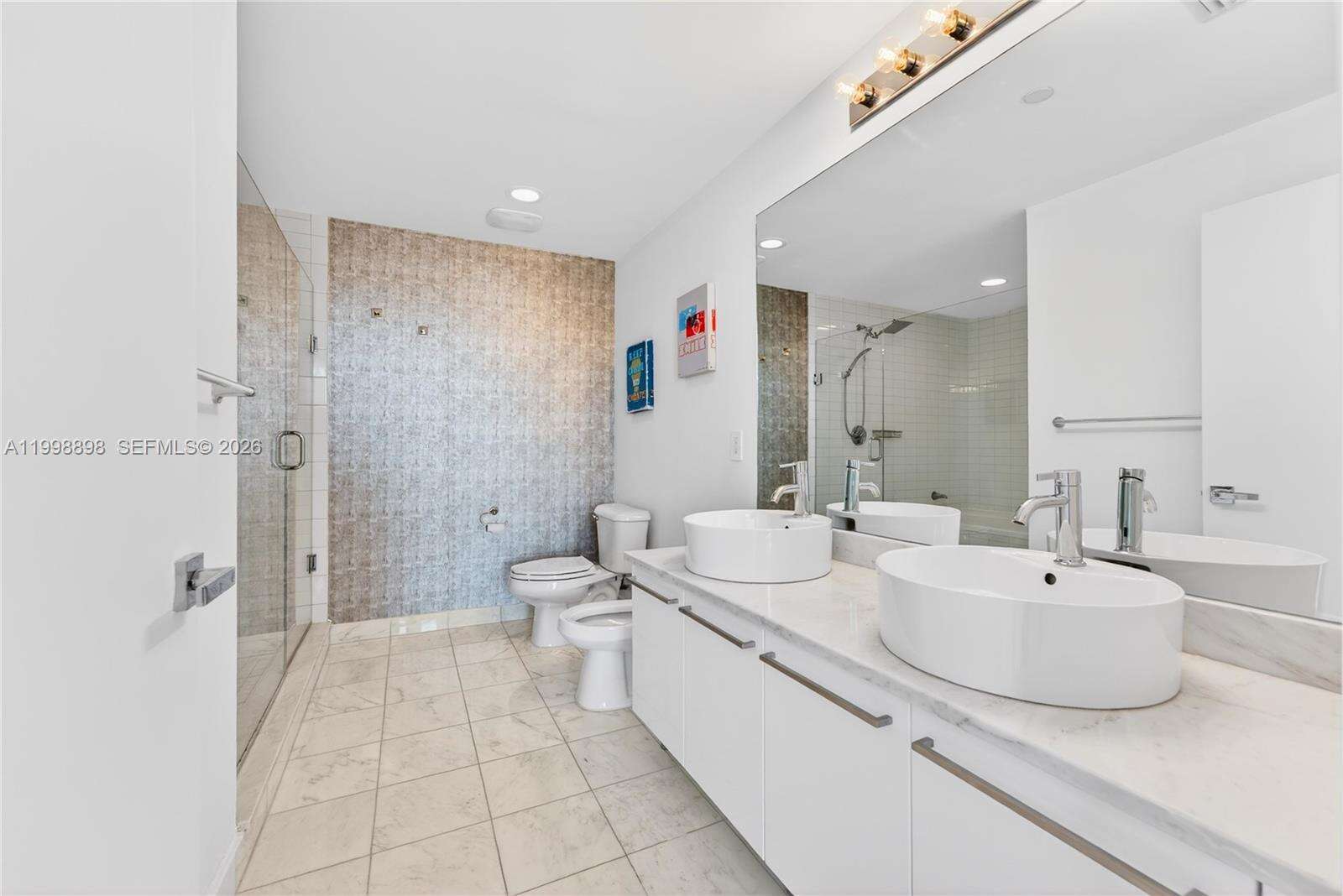 Marina blue Unit #2404 | Picture 10