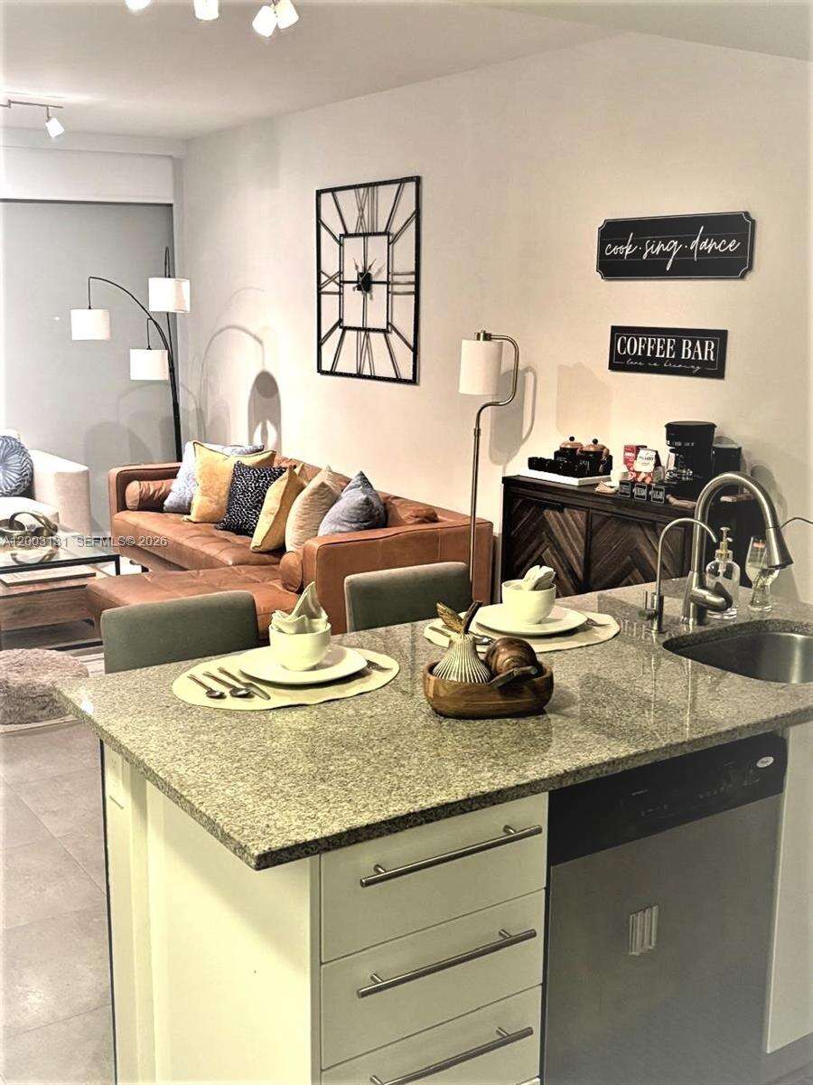 Marina blue Unit #4310 | Picture 11