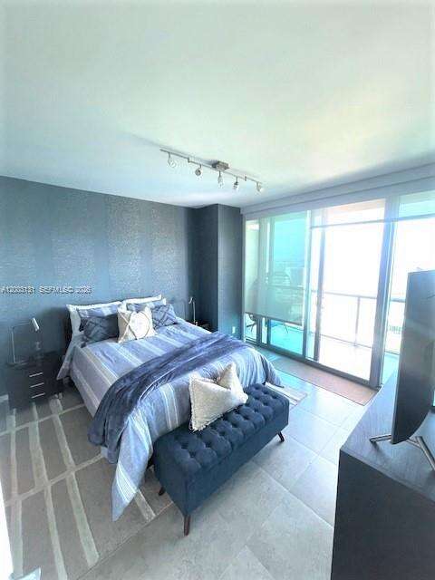Marina blue Unit #4310 | Picture 30