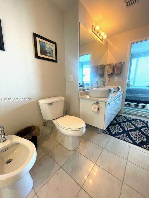 Marina blue Unit #4310 | Picture 33