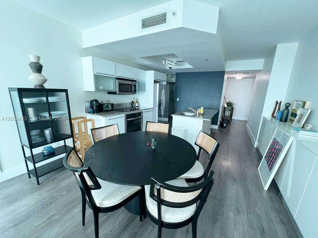 Marina blue Unit #4005 | Picture 11