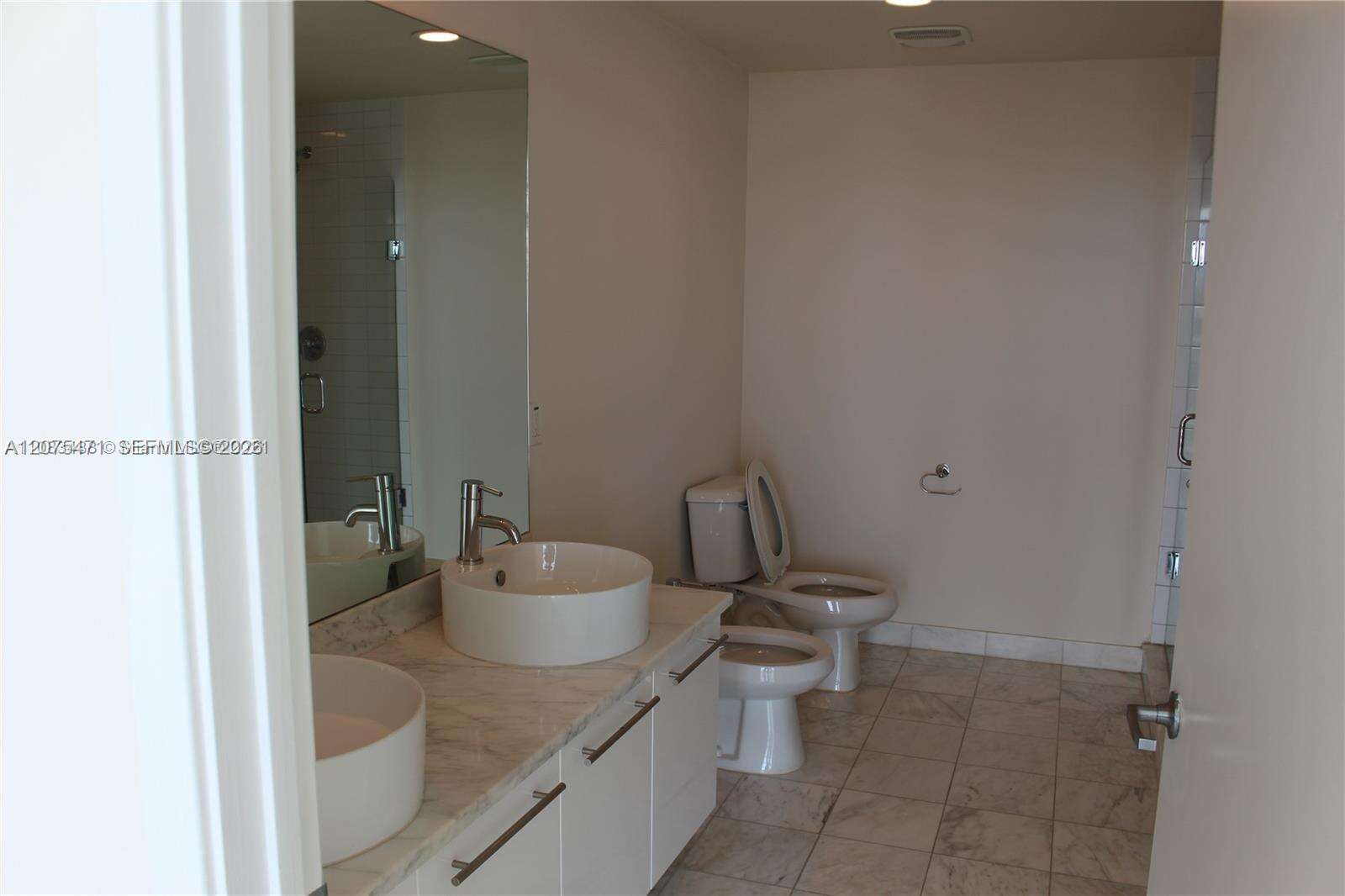 Marina blue Unit #1806 | Picture 10