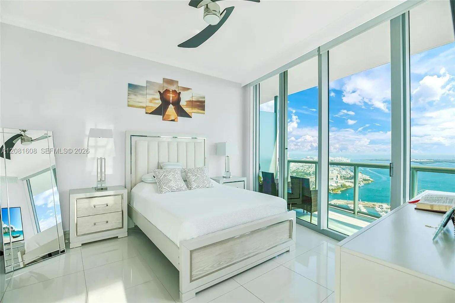 Marina blue Unit #5301 | Picture 11